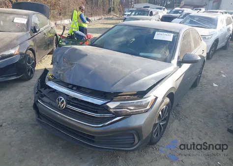 2023 Volkswagen Jetta 1.5T S z USA, uszkodzony, nr VIN 3VW5M7BUXPM005455